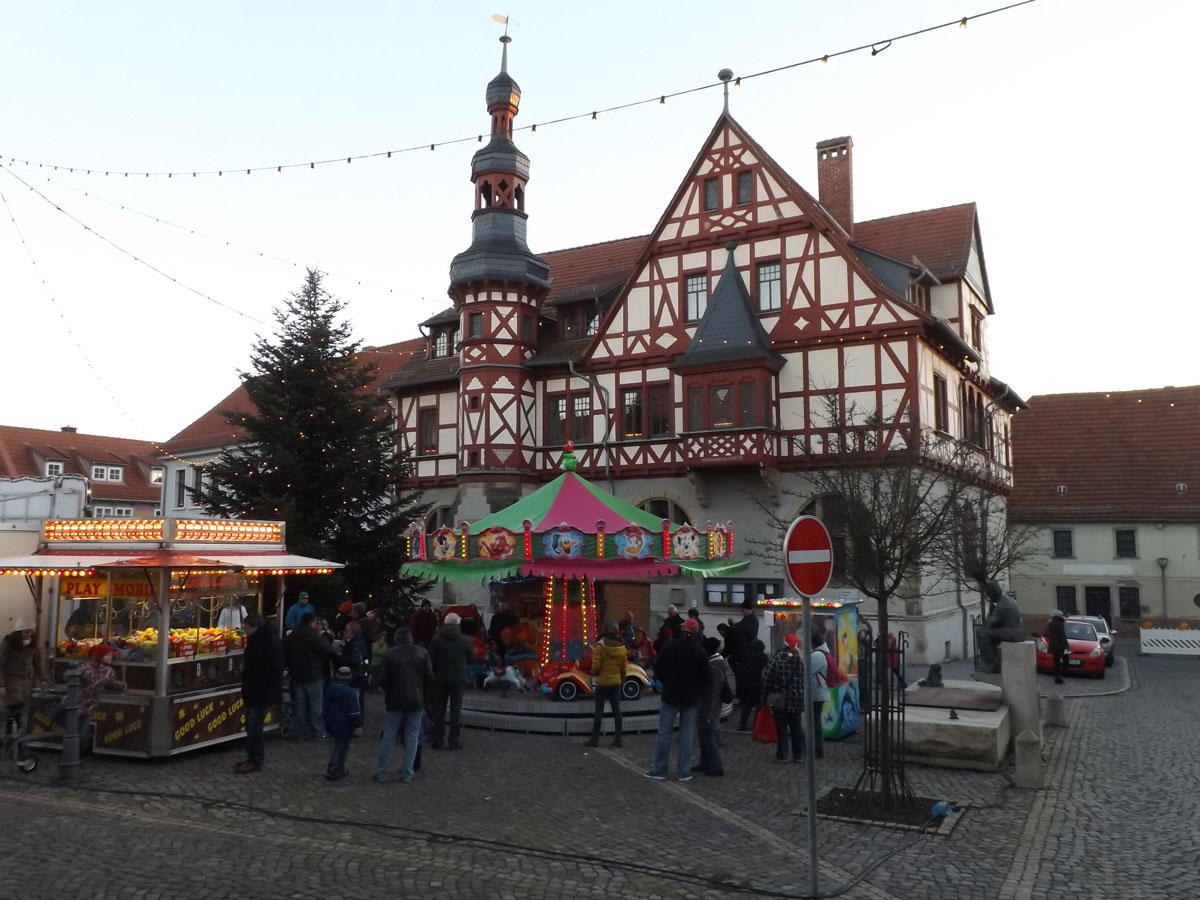 Adventswege auf dem Marktplatz Harzgerode 